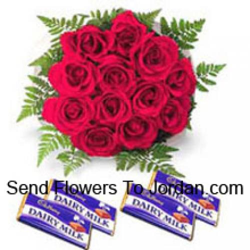 12 Roses rouges avec délicieux chocolats Cadbury